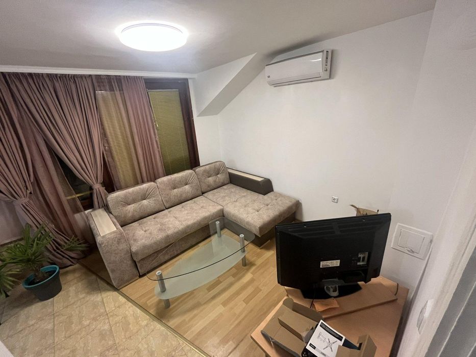 Продава се Тристаен апартамент в Бургас, Възраждане - 85 кв.м за 2295 €/кв.м - Снимка #8