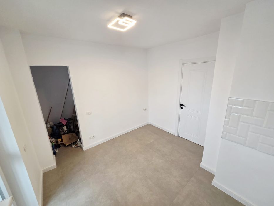 Apartament 3 Camere, Central , Universitate,Complet Renovat,