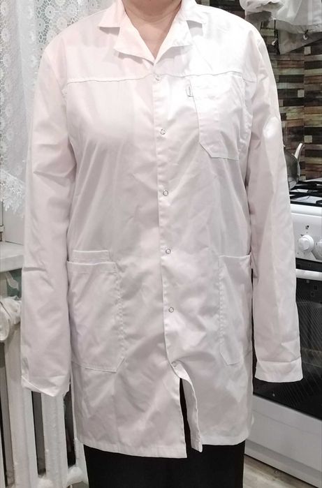 Продам медицинский белый халат