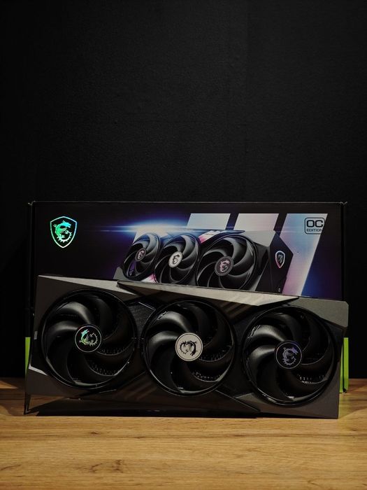 RTX 5090 MSI gaming x