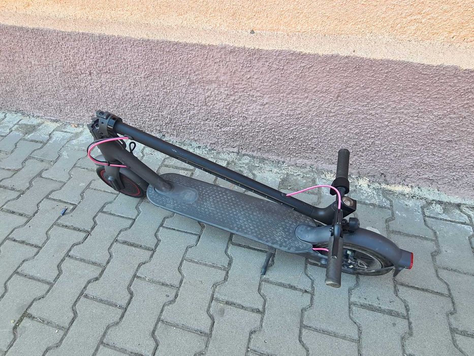 Trotineta electrica Xiaomi Mi Pro 2 / nu necesita permis sau asigurare