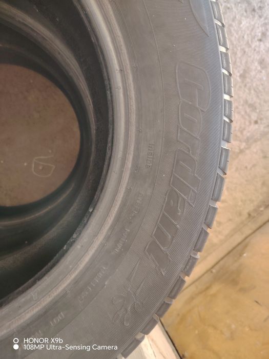 Продам летнюю покрышки