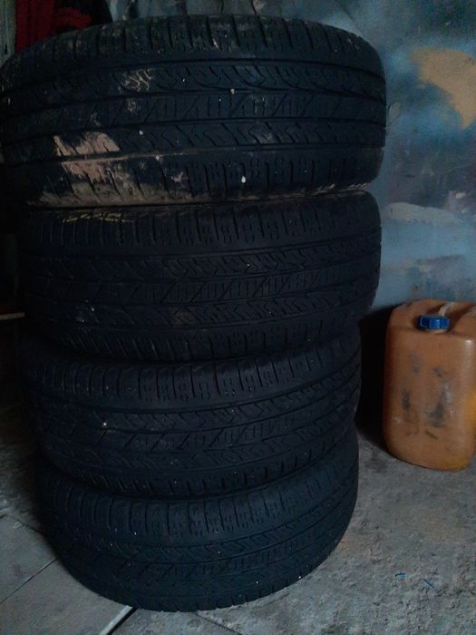 Продам резину вся сезонка