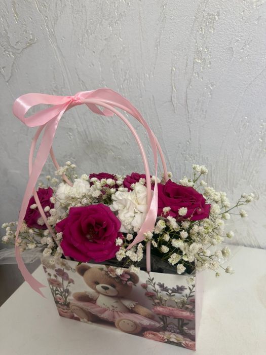 Продам цветы свежие в сумочках