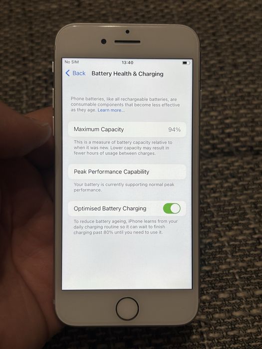 iPhone 8 – White impecabil 64 Gb baterie 94%