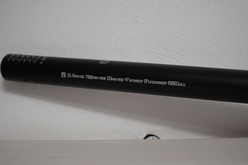 Flat кормило Bontrager Comp за планинско колело