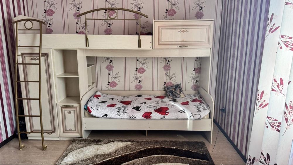 Детский  гарнитур