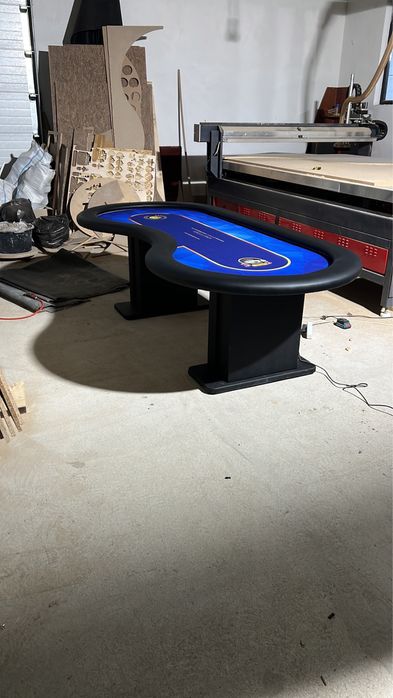 Masa de poker profesionista de 10 persoane in fabrica CustomTables.eu