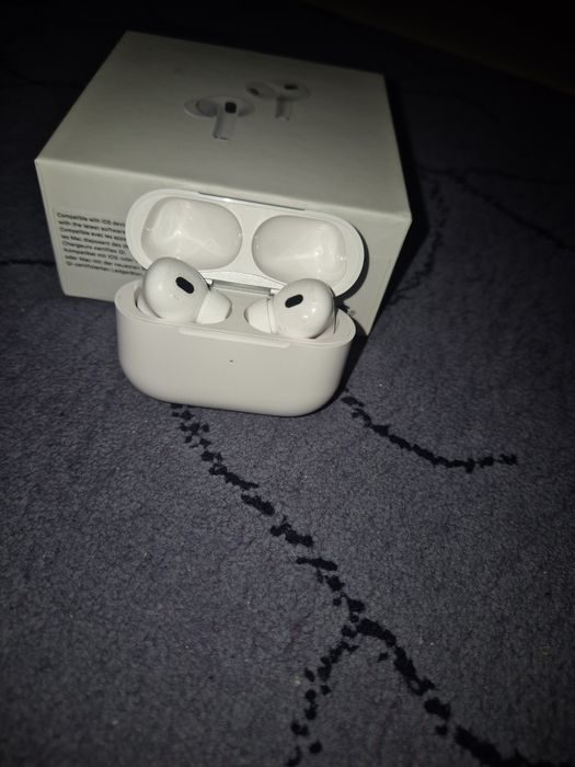 Продавам air pods 2 pro