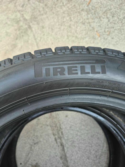 215/50R17 Пара шин Pirelli