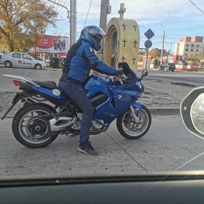 motocicleta BMW F800st - 2007