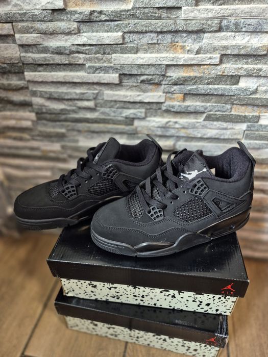 Jordan 4 Black Cat