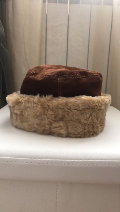 Шапки от естествена кожа