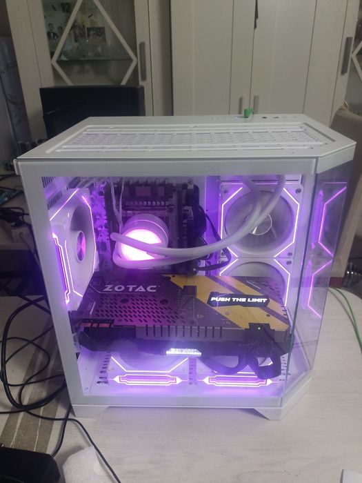 Игровой системный блок..