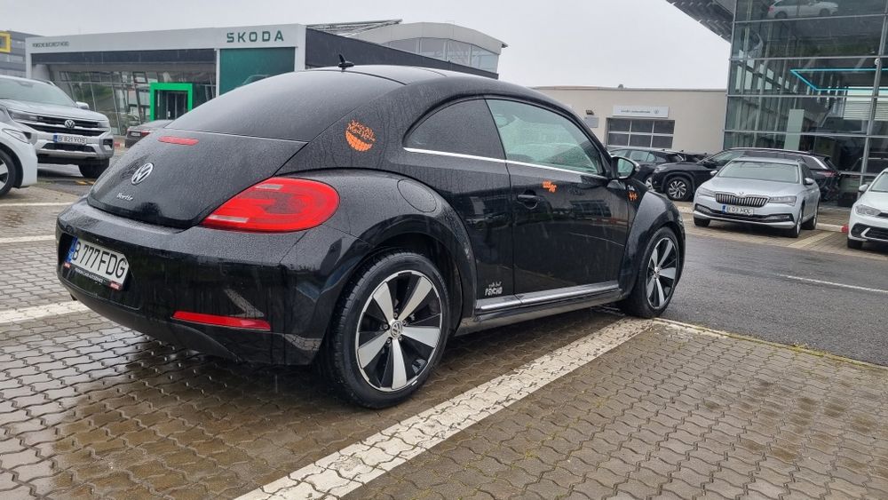 VOLKSWAGEN Beetle