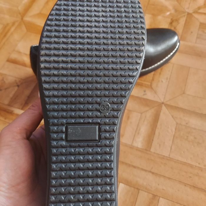 Туфли       женские