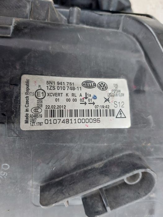 Ляв фар VW TIGUAN 2012г.