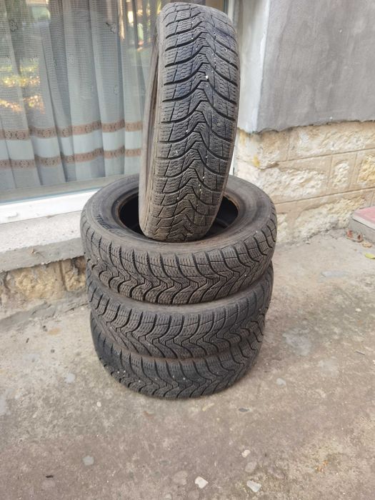 Зимни гуми с железни джанти и без джанти 175/ 65 R14 от пежо 206