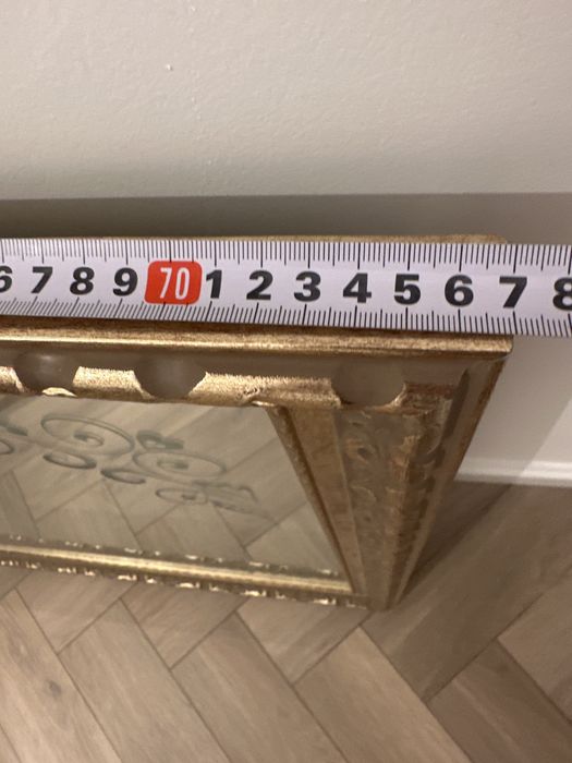 Зеркало на стенная