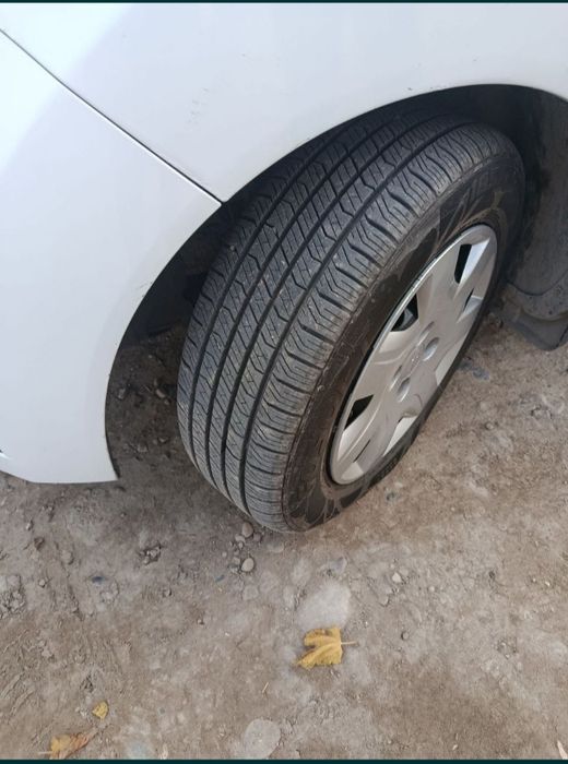 Спарк белый, третий позиции