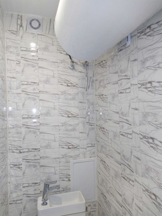 Продава четиристаен отличен в центъра