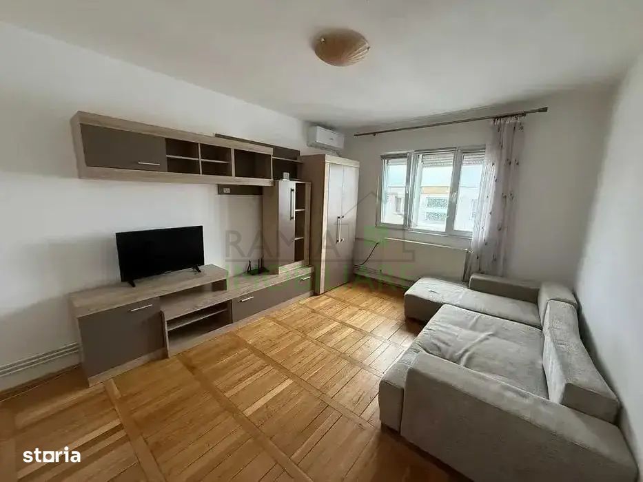 Garsonieră decomandată, renovată, cu chiriaș – Tractorul