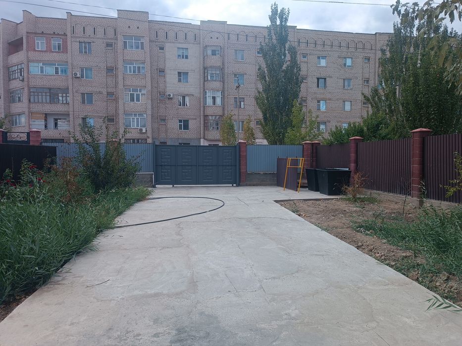 Здание, в аренду