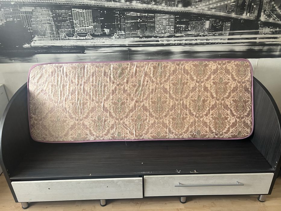 Красивая кровать+матрас