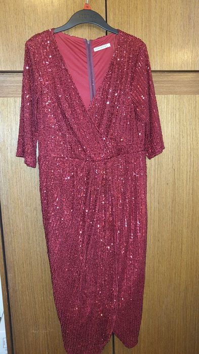 Продается женское красное платье. Турция. 46 размер.