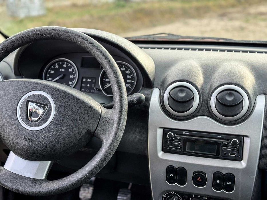 Vând Dacia Sandero Stepway 2012