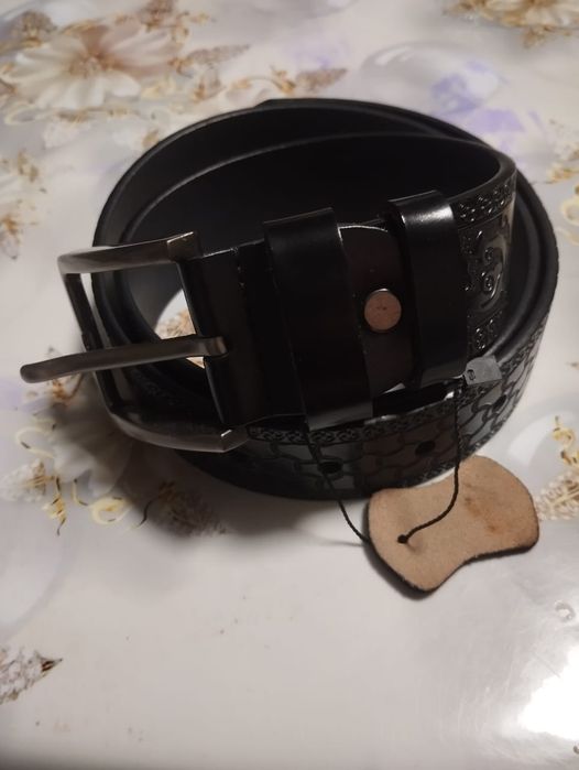 Мужской кожаный ремень