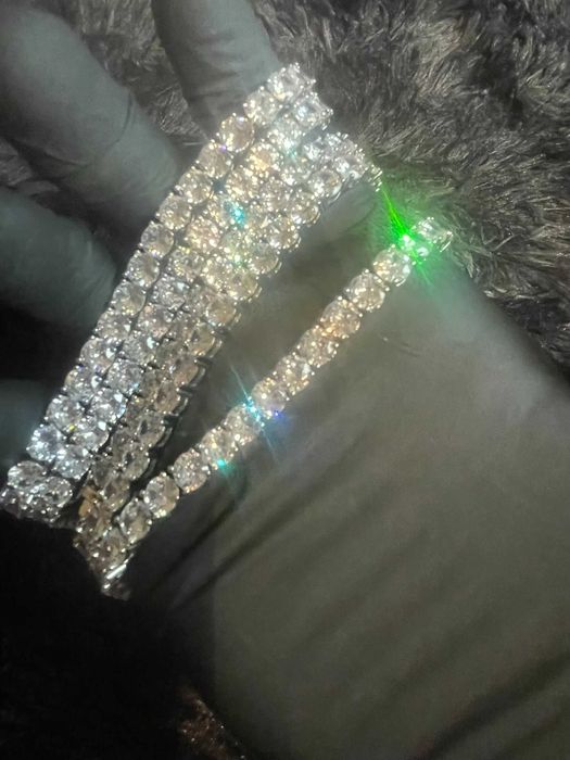 Сребърна тенис гривна с цирконии