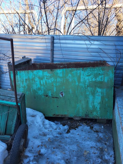 Железная ёмкость