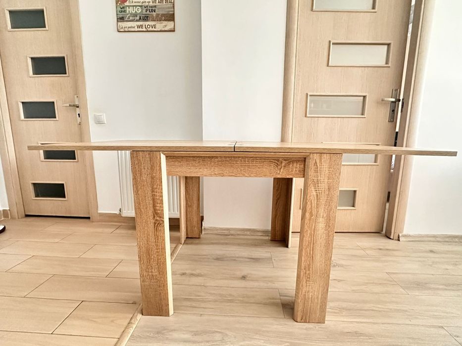 Masa de bucatarie extensibila din lemn