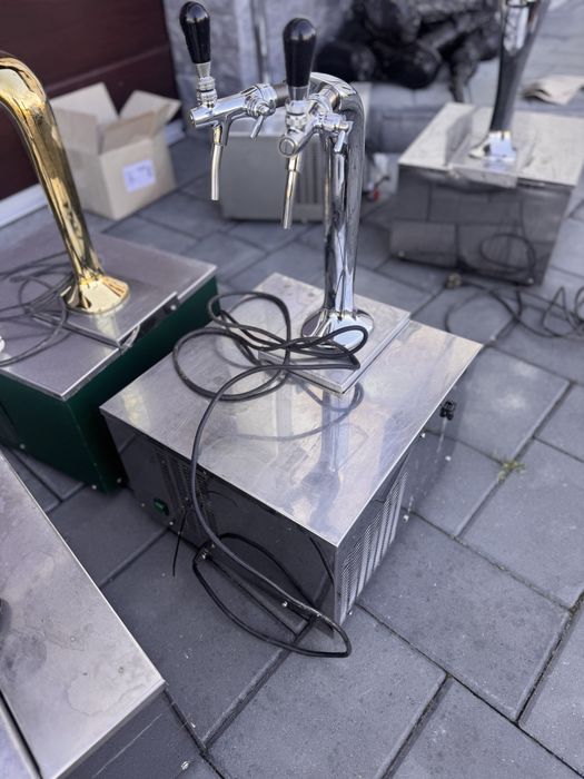 Dozatoare de bere/suc/vin restaurate, functionale perfect