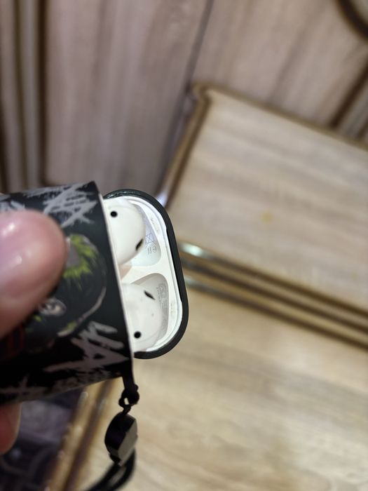 Apple Airpods 2 (Holati yaxshi)