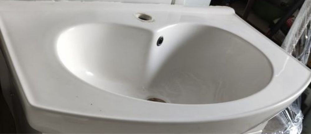 Chiuveta de baie in stare foarte buna!