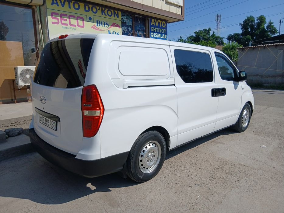 Hyundai starex H-1