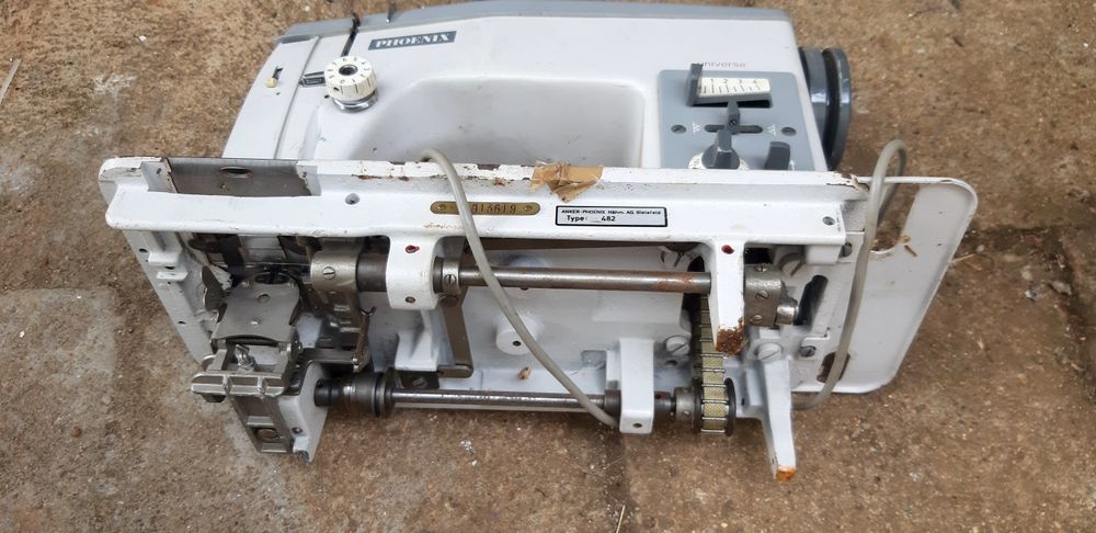 Стара Шевна машина Phoenix universa