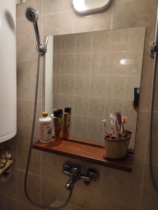 Огледала със дървена рамка,огледало с кант ,за вашият дом или офис