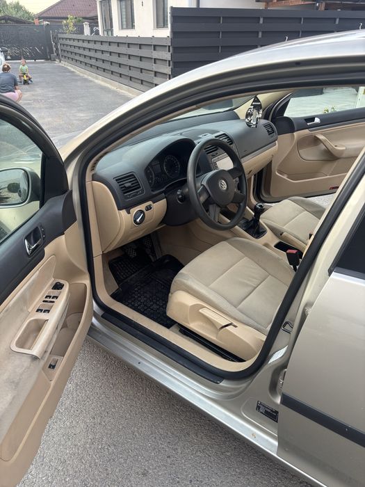 Golf 5 1.6 FSI manual