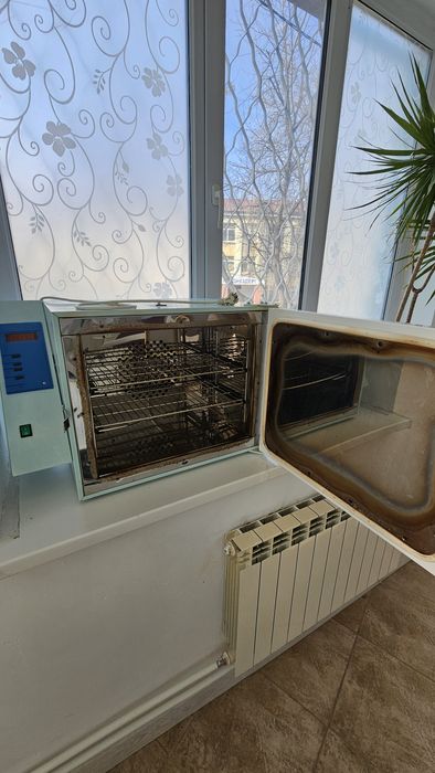 Сухожаровый шкаф