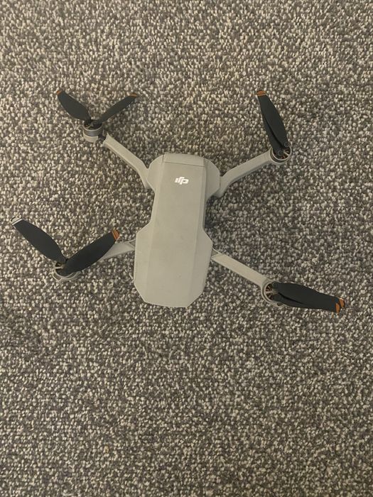 Drona dji mavic mini