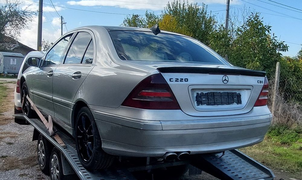 Мерцедес w203 на Части!!!