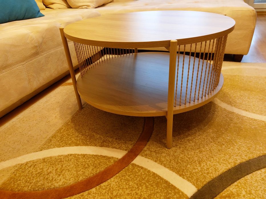 Холна масичка, нова от Юск