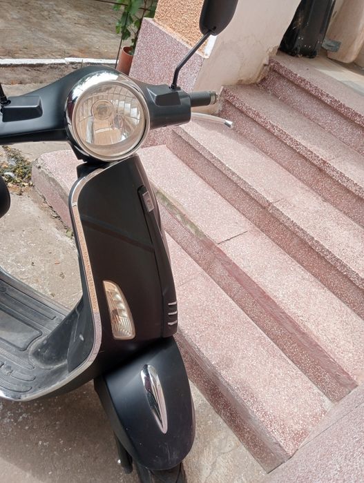Vând motoreta electric