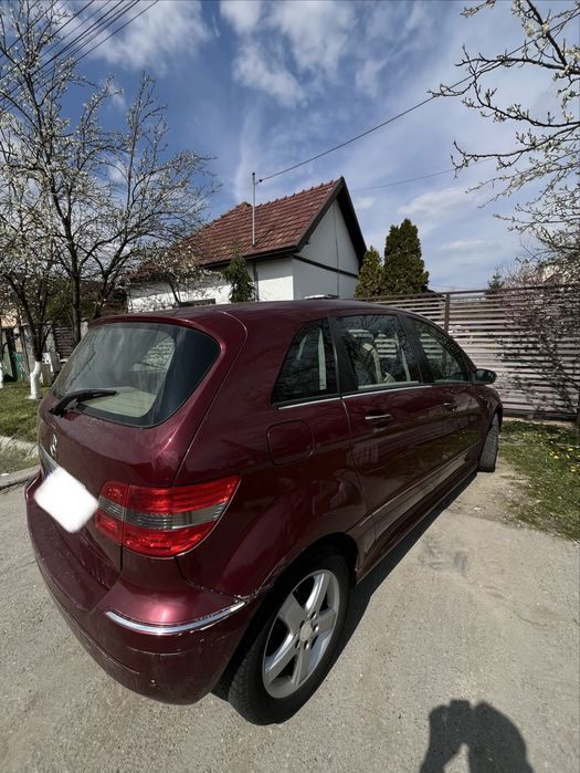 Mercedes Benz B Class