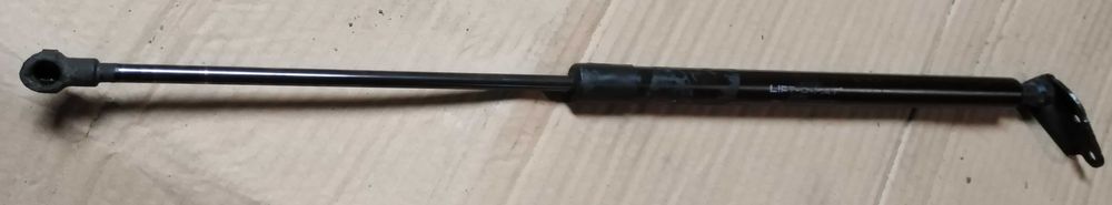 Nissan Tino-части от задна/5-та/ врата