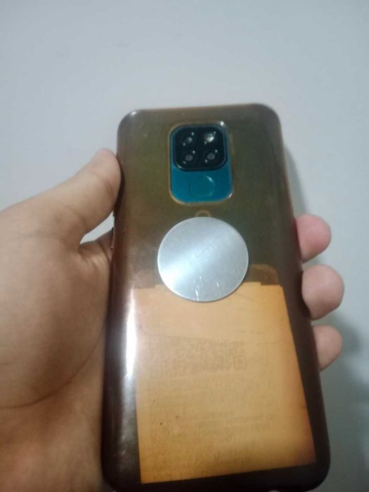 Artel Quadro telefoni sotiladi