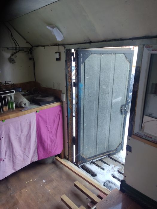 Продам бытовой контейнер